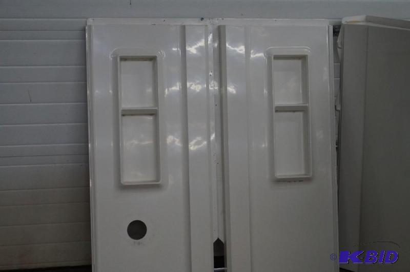 tub surround