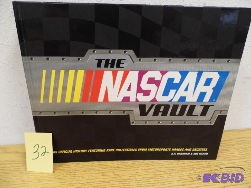 The Nascar Vault Book