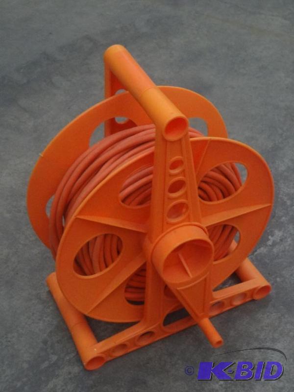 lot 102 image: Electric Cord Reel With 100ft Of Electrical C...