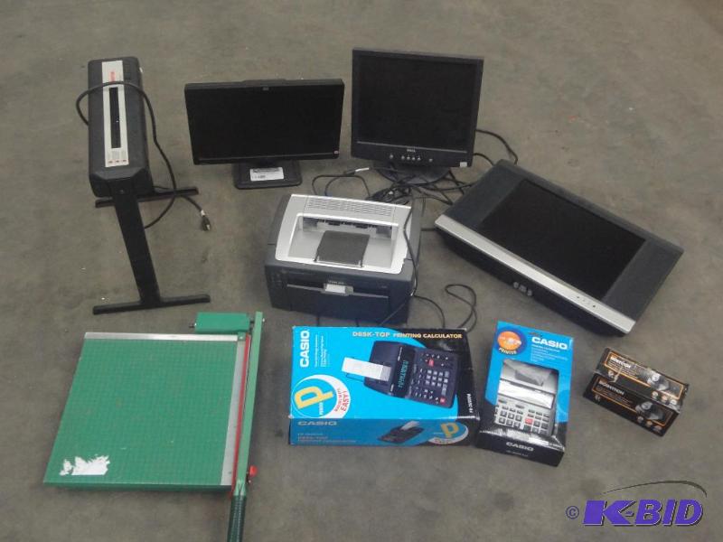 lot 114 image: Pallet Lot Paper Shredder, (2) PC Monitors, ...