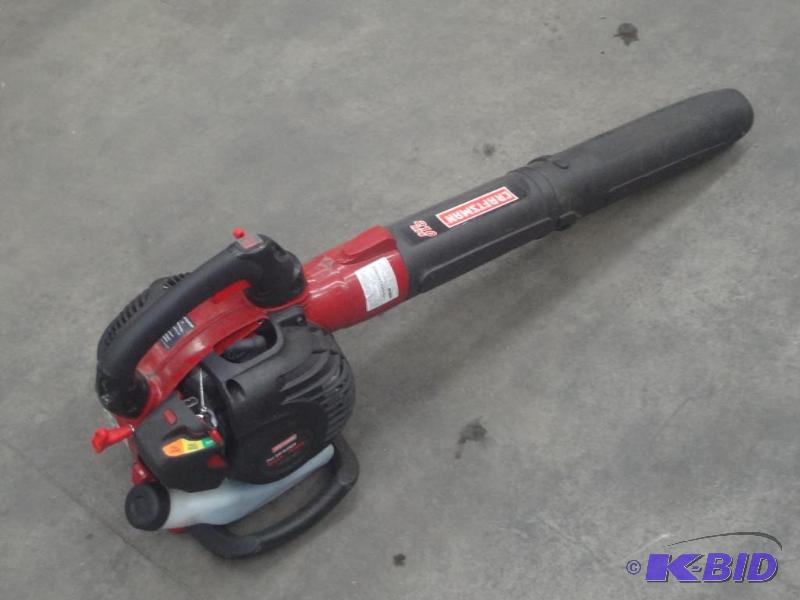 lot 26 image: Craftsman 25cc Handheld Gas Blower, Runs...