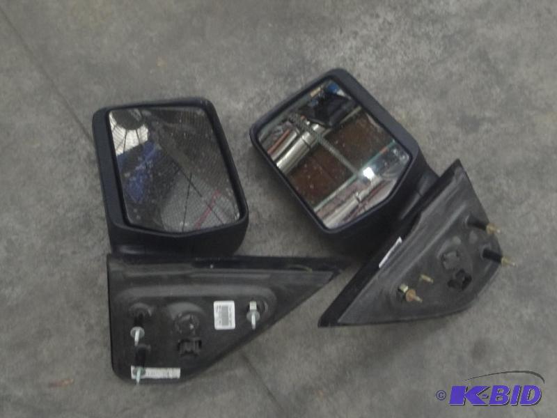 lot 54 image: (2) P22IR Styled Electric Mirrors...