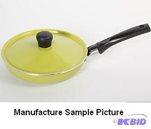 lot 123 image: Green Mini Egg Fry Pan -&nbspSturdy aluminum...