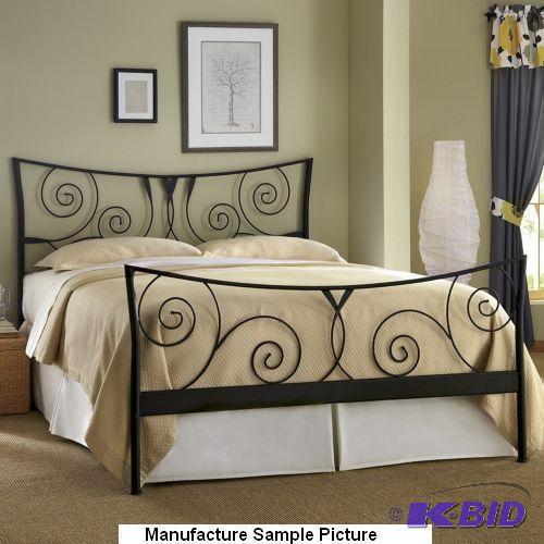 lot 139 image: Queen Scrolled Headboard and Footboard - ...