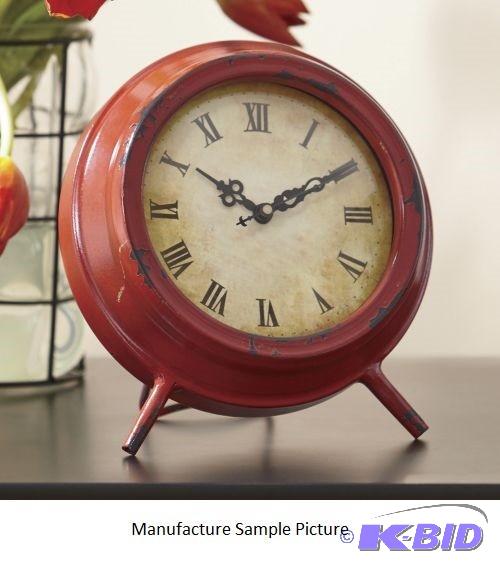 lot 47 image: Desk Clock -&nbspUses 1 AA battery (not incl...