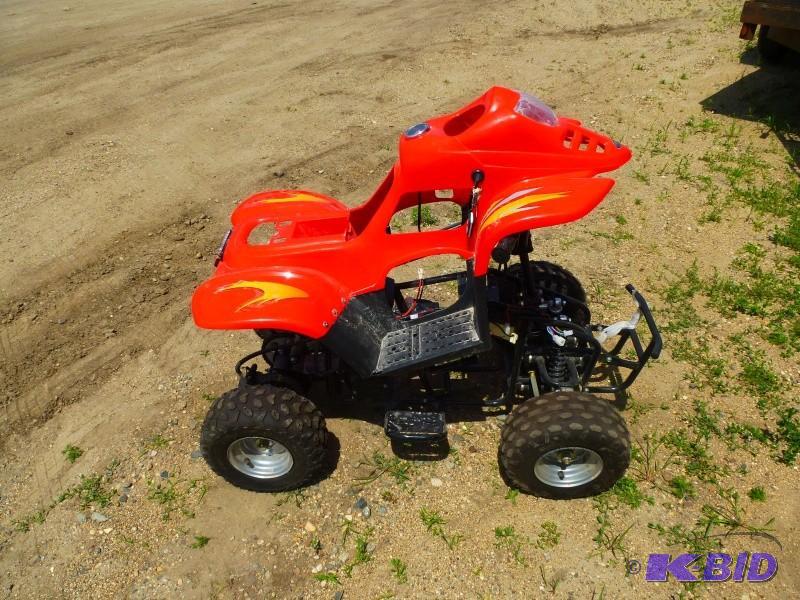 lot 10 image: 2008 Sandong Liangi ATV Parts only- no regis...