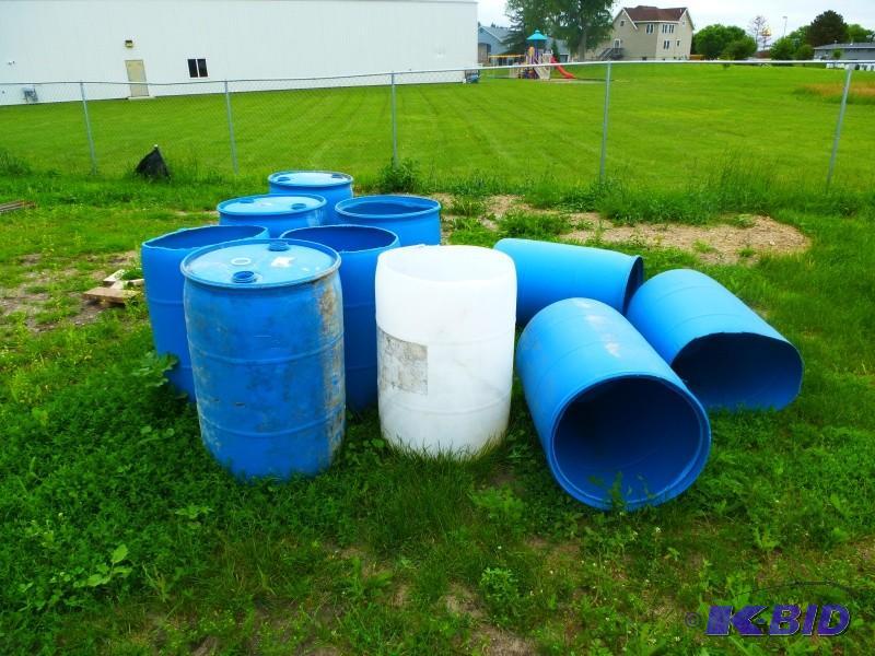 lot 14 image: Plastic barrels approximately 10 barrels one...