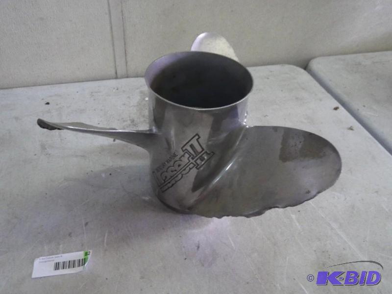Mercury SS prop, some damage...
