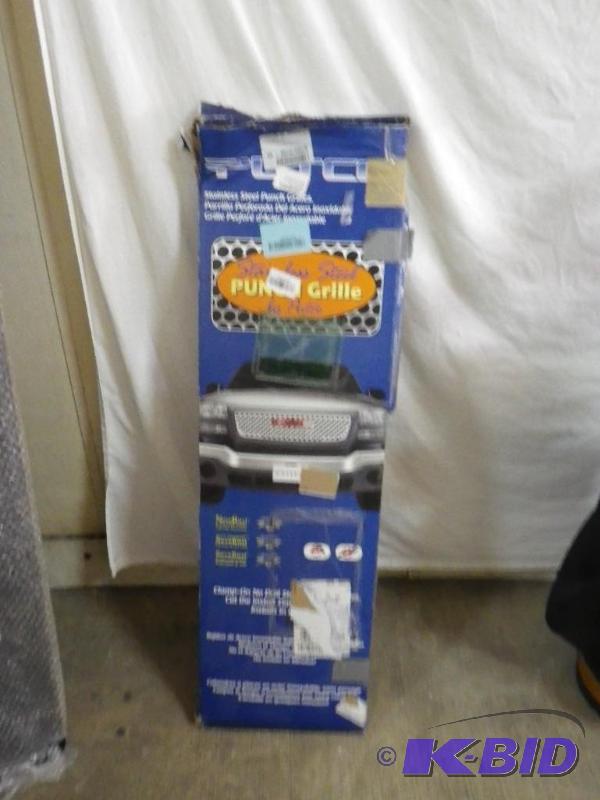 Putco SS grille insert 07 GMC Yukon New...