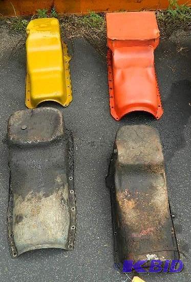 lot 105 image: Oil Pans for Chevy small and big blocks. Plea...