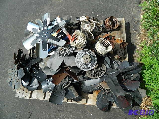 lot 117 image: Pallet of Fan Blades, Blowers, Water Pumps Fo...