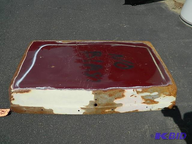 lot 123 image: 1967 Olds 442 Rear Hood...