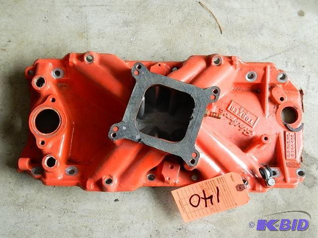 lot 140 image: Edelbrock Torker 2-R Intake Manifold For - Bi...