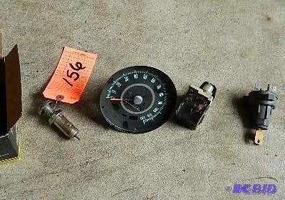 lot 156 image: 1967 Camaro Speedometer, Ignition, Lighter. Y...