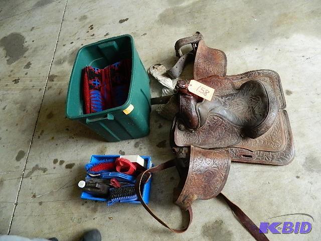 lot 158 image: Western Style Horse Saddle - Tote of Curry Co...