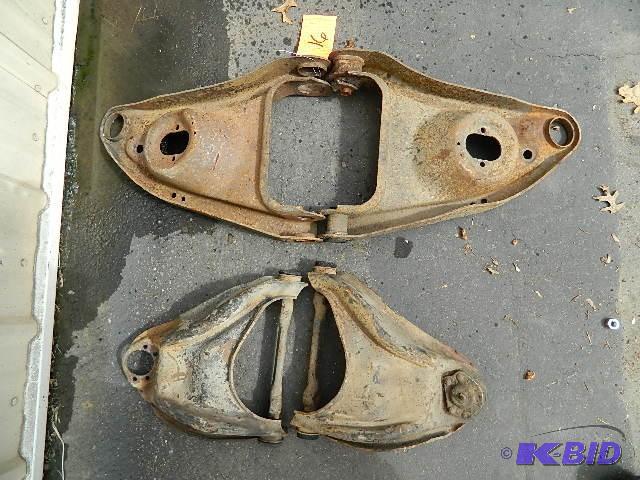 lot 16 image: 1968-1972 Chevelle A-arm brackets. Set of 4. ...
