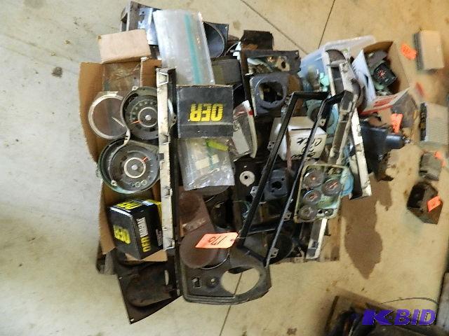 lot 170 image: 1967-69 Camaro - Chevelle Pallet of Interior ...