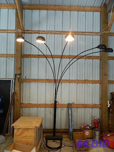 lot 184 image: Adjustable 5 light lamp. Please see pictures ...