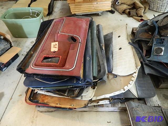 lot 186 image: Door panels for GM muscle cars to include Ch...