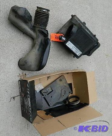lot 198 image: Vehicle emission catalyst. Please see picture...