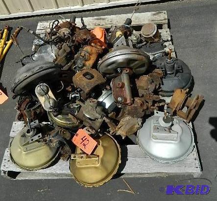 lot 42 image: 1960s era Brake boosters, calipers and maste...