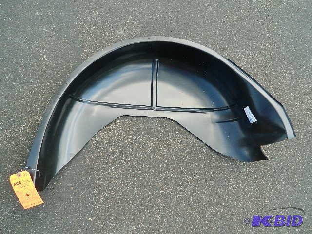 lot 78 image: 1968-1972 Chevelle left hand inner wheel hous...