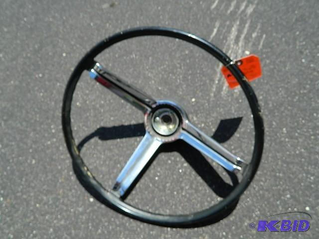 lot 81 image: 1967 Chevelle SS steering wheel. Very nice sh...