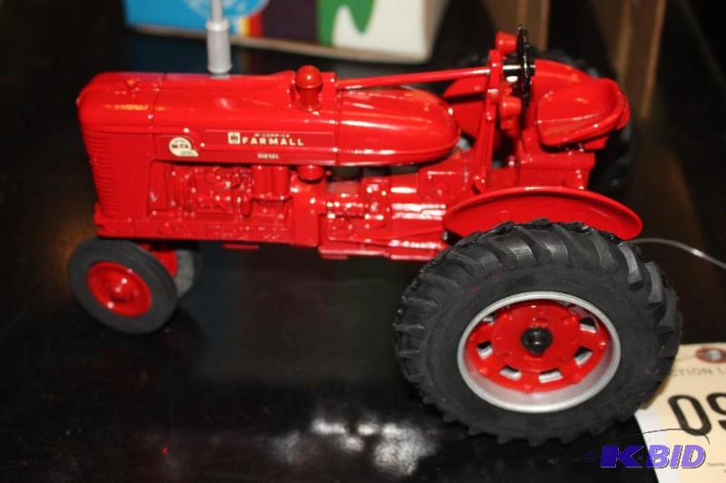 lot 141 image: McCormick Deering Farmall Diesel Super M-TA T...