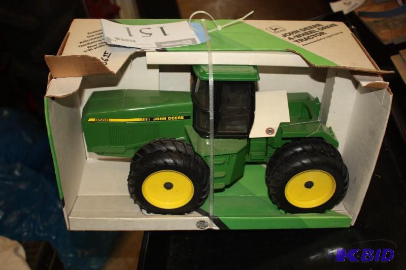 lot 151 image: John Deere 8560 4 Wheel Drive Tractor...
