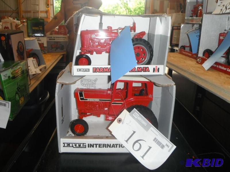 lot 161 image: Special Edition International 1566 Tractor an...