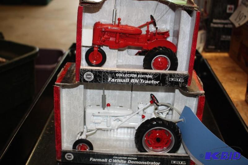 lot 171 image: Collectors Edition Farmall BN Tractor and Col...