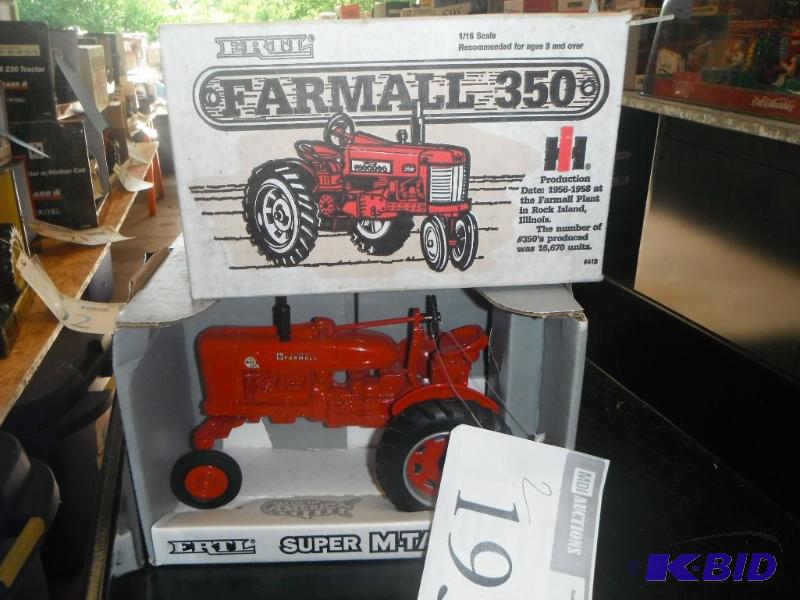 lot 193 image: Farmall Super M-TA Tractor ...