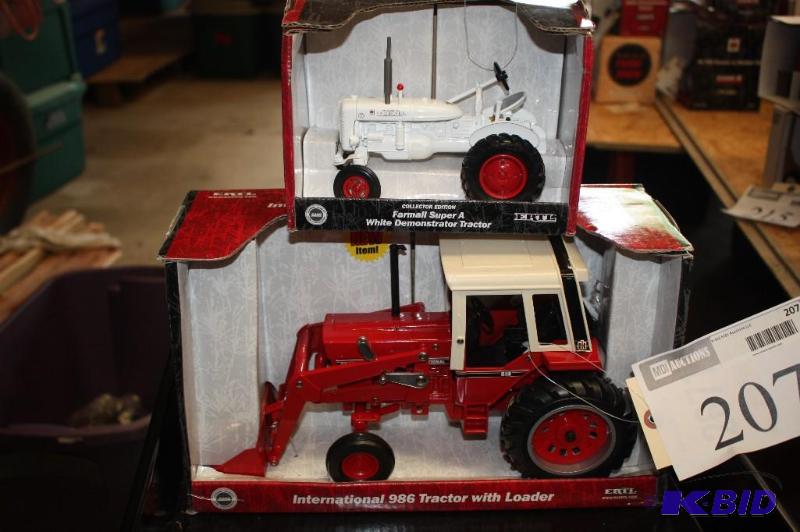 lot 207 image: Farmall&nbspSuper A White Demonstrator Tract...