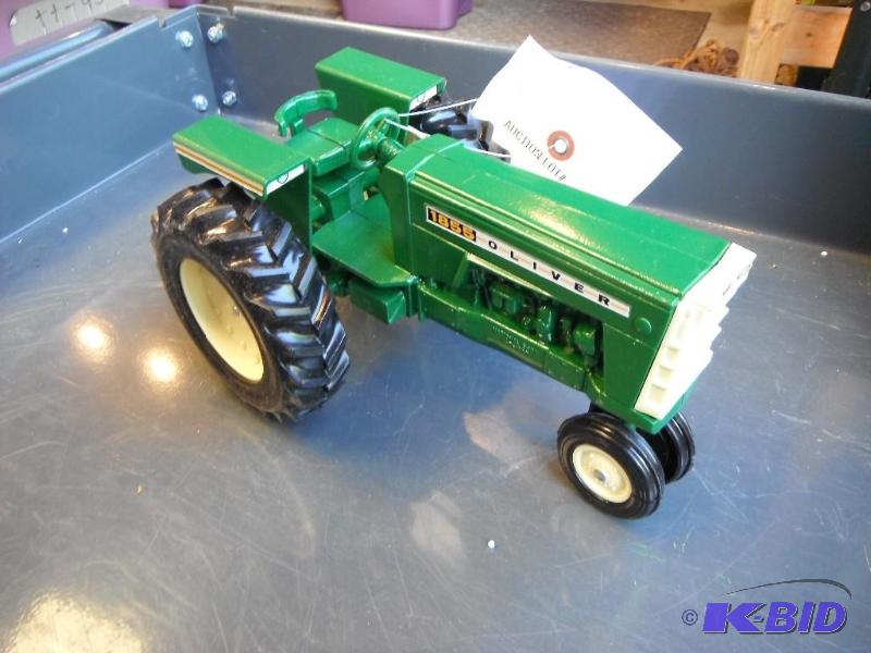 lot 24 image: Oliver 1855 narrow front scale model...