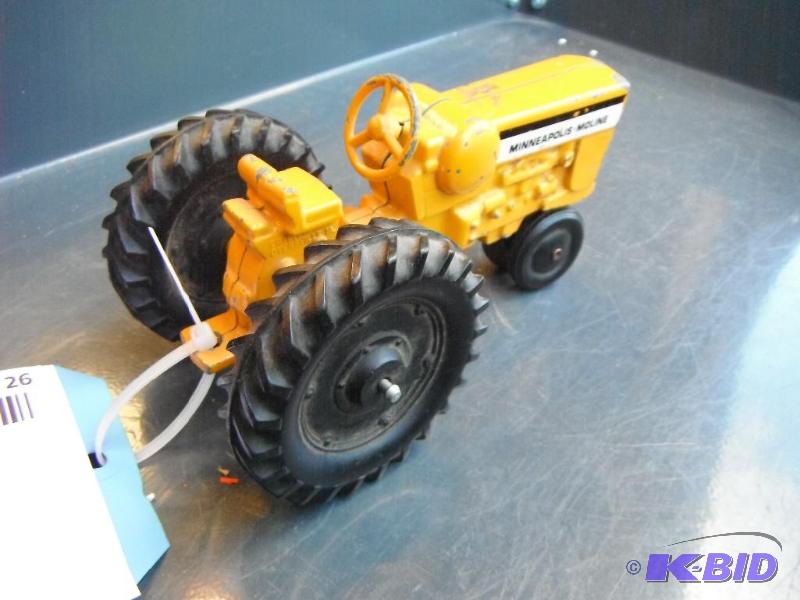 lot 26 image: Vintage Minneapolis Moline Toy Tractor...