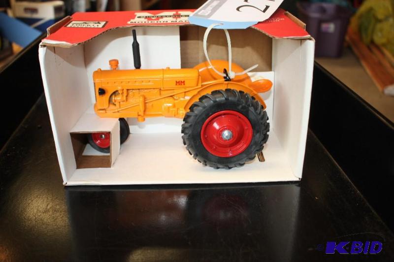 lot 278 image: Minneapolis Moline Modern Machinery Tractor...