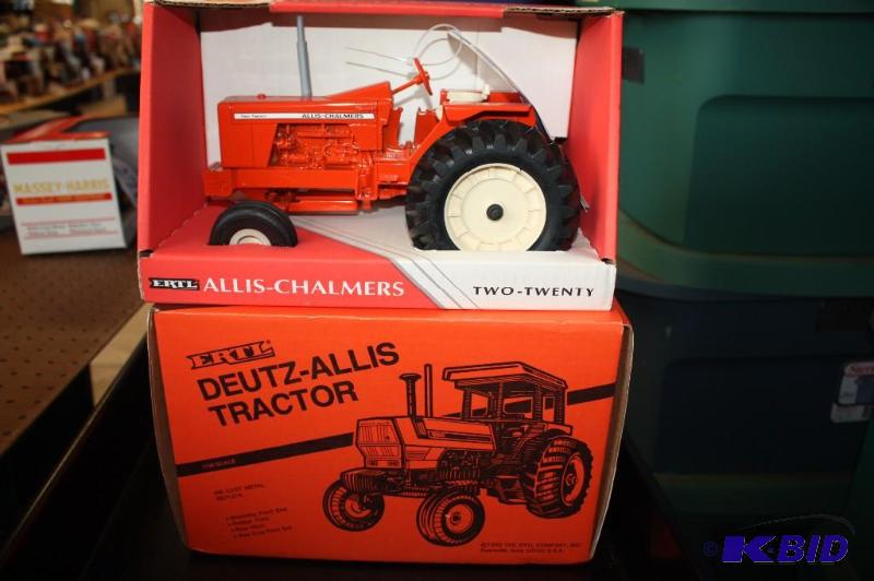 lot 286 image: Allis-Chalmers Two-Twenty Tractor and Deutz-A...