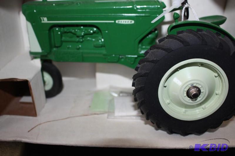 lot 295 image: Oliver 770 Tricycle Tractor...