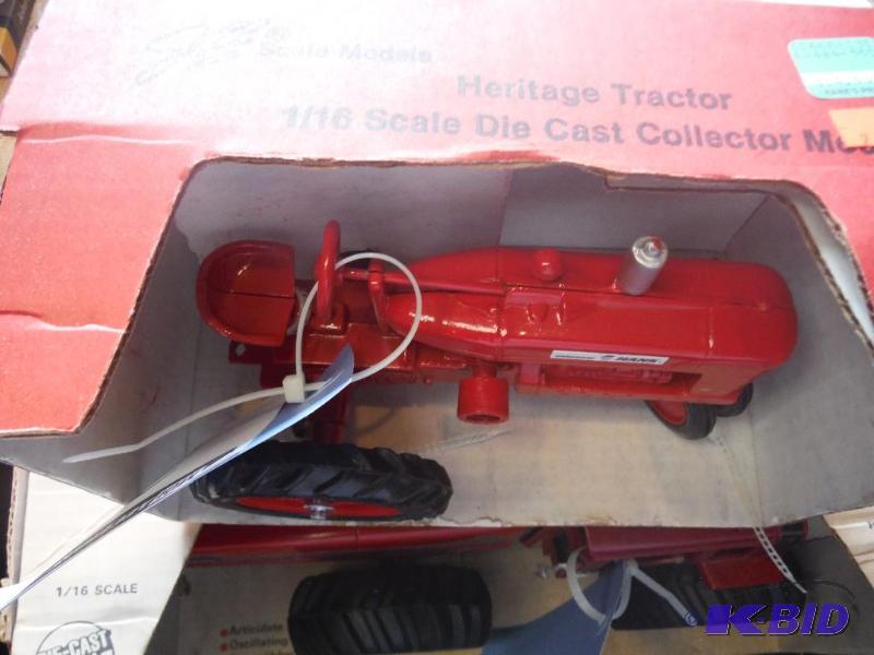 lot 335 image: Heritage Hardware Hank Tractor and Internatio...