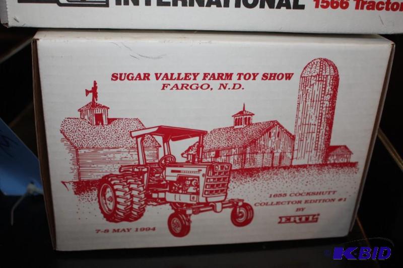 lot 356 image: Cockshutt 1655 Collector Edition #1 Tractor a...