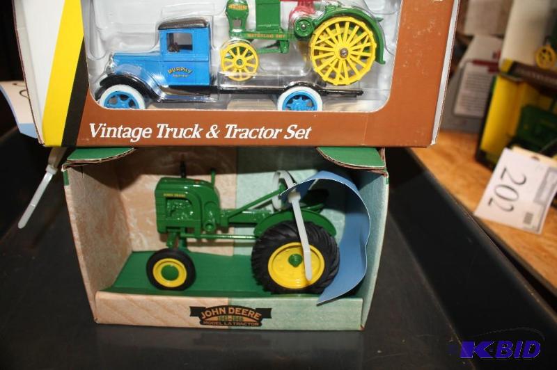 lot 358 image: John Deere Model LA Tractor and John Deere Vi...