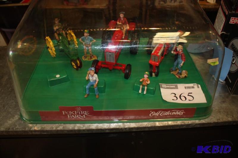 lot 365 image: Foxfire Farm by Lowell Davis, Ertl&nbspColle...