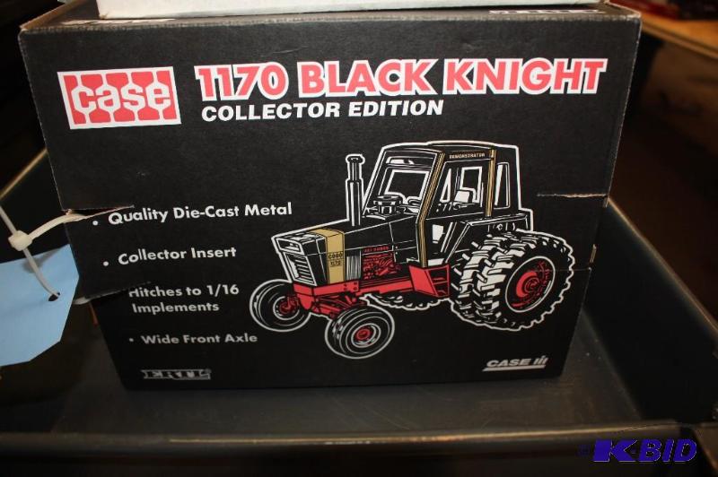 lot 370 image: Collectors Edition 1170 Black Knight Tractor...