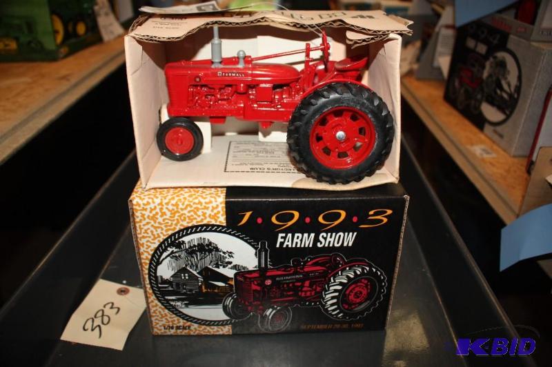 lot 383 image: Farmall H Tractor and International ID9 Tract...
