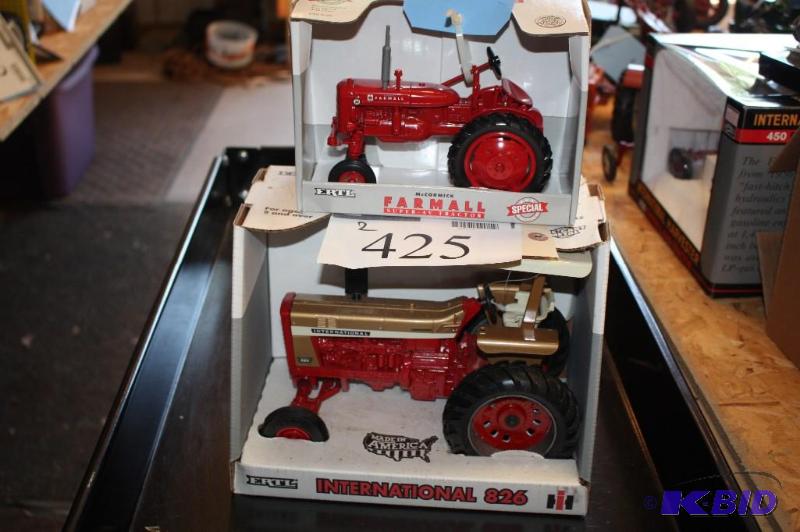 lot 425 image: Farmall Super AV Tractor and International 82...