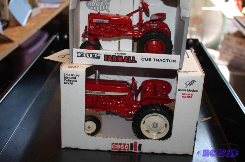 lot 428 image: International 606 Tractor and Farmall Cub Tra...