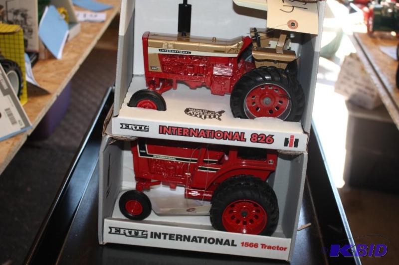 lot 432 image: International 826 Tractor and International 1...