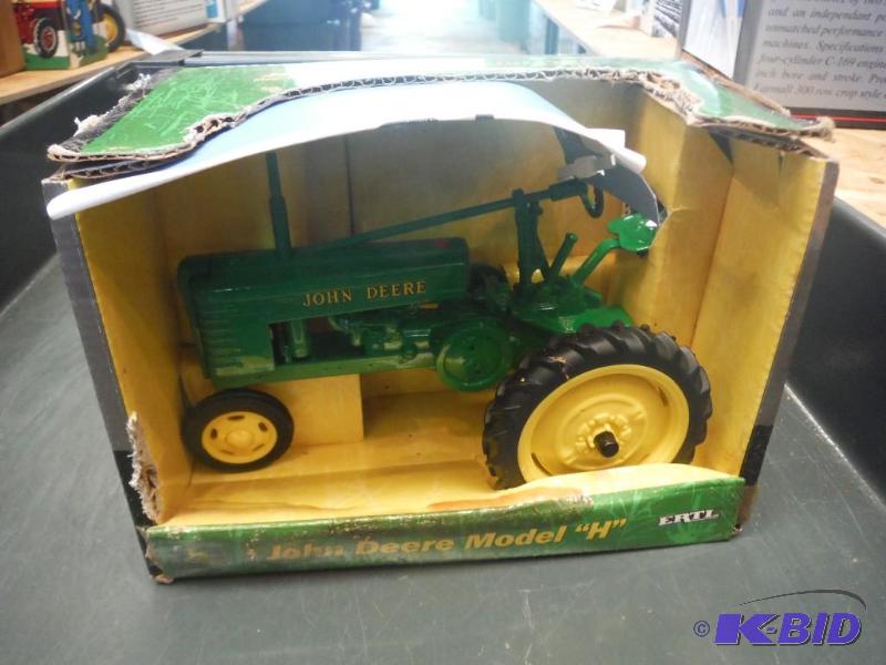 lot 434 image: John Deere Model H Tractor...