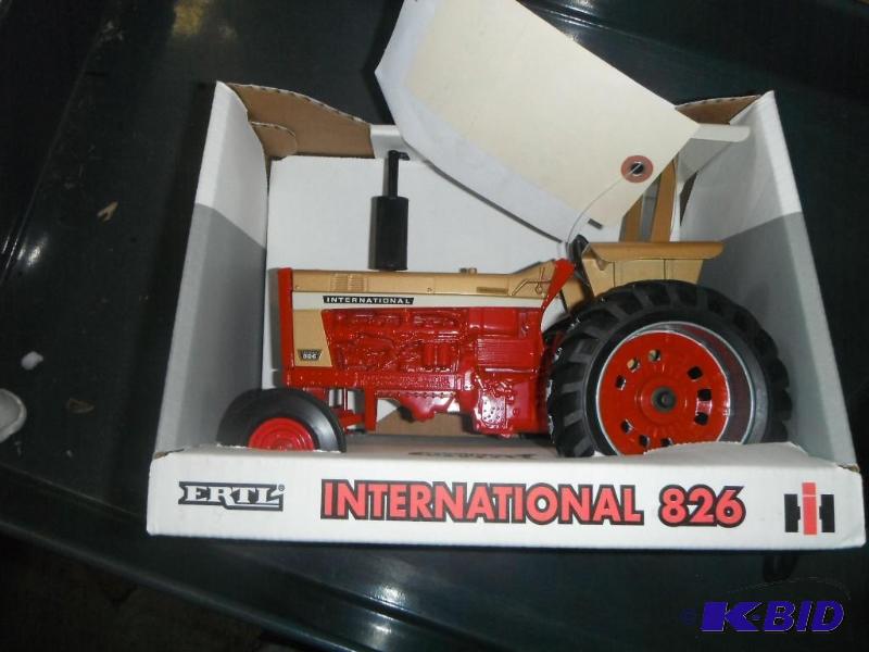 lot 485 image: International 826 Tractor...