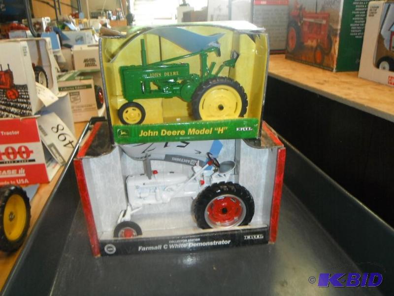 lot 517 image: Collectors Edition Farmall&nbspC White Demon...